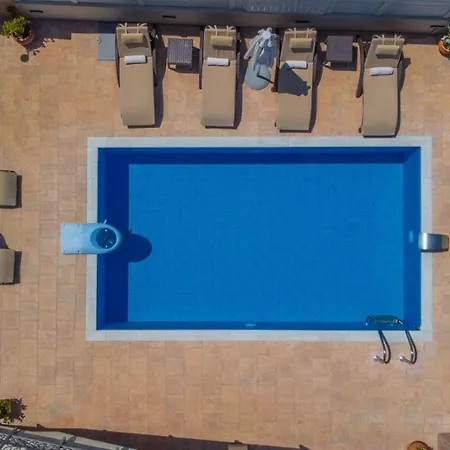 Villa Fiorentinos Tragaki